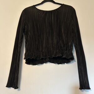 Ruffle Long Sleeve Keyhole Back